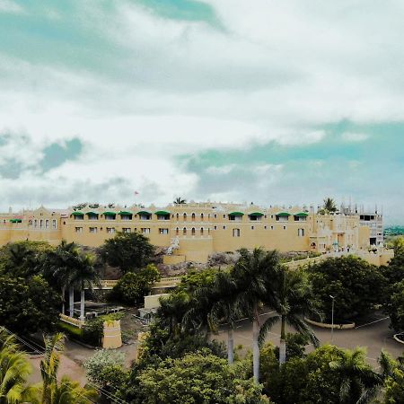 Heritage Khirasara Palace Раджкот Экстерьер фото