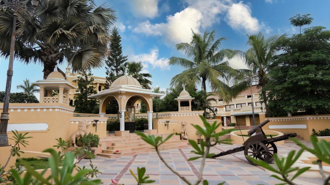 Heritage Khirasara Palace Раджкот Экстерьер фото