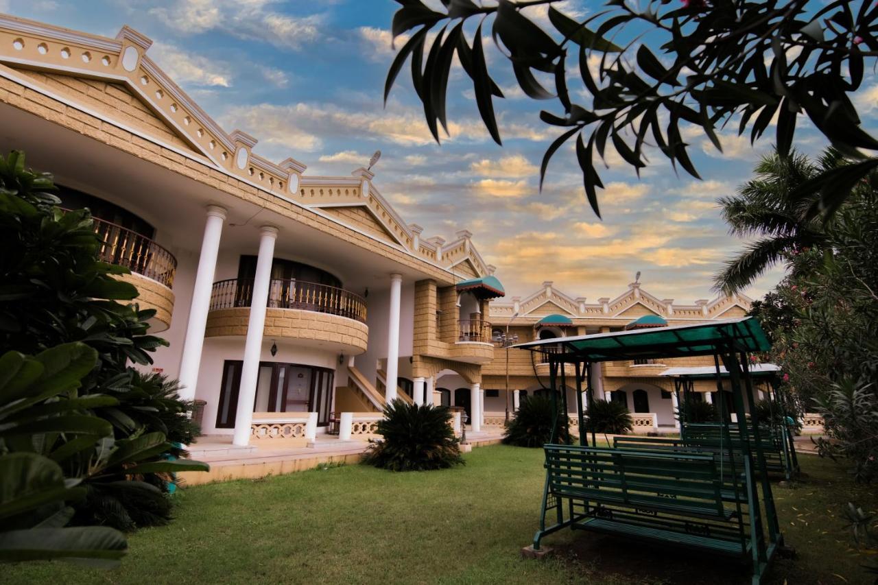 Heritage Khirasara Palace Раджкот Экстерьер фото