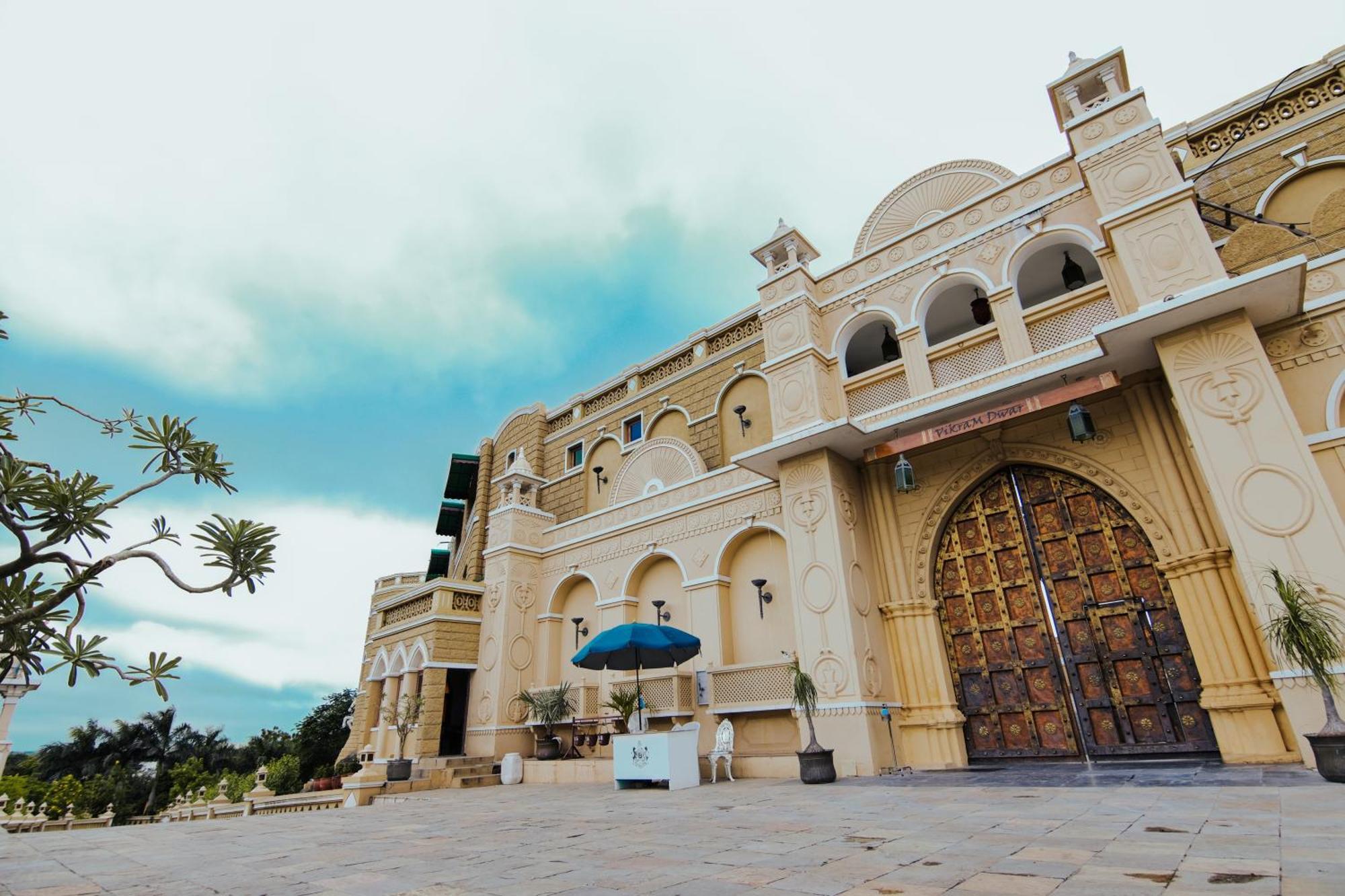 Heritage Khirasara Palace Раджкот Экстерьер фото